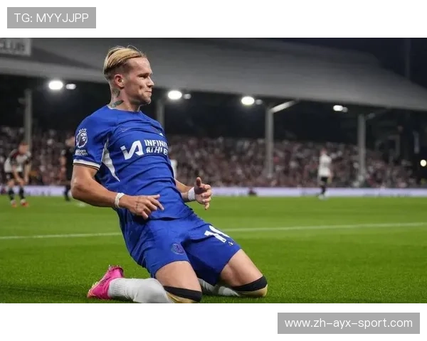 切尔西抢断后迅速推进,穆德里克劲射打高 切尔西抢断后迅速推进,穆德里克劲射打高