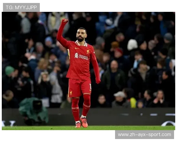 利物浦反击启动，萨拉赫内切完成射门